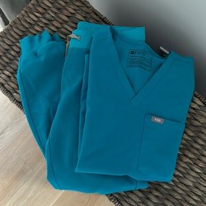 FIGS teal scrubs
